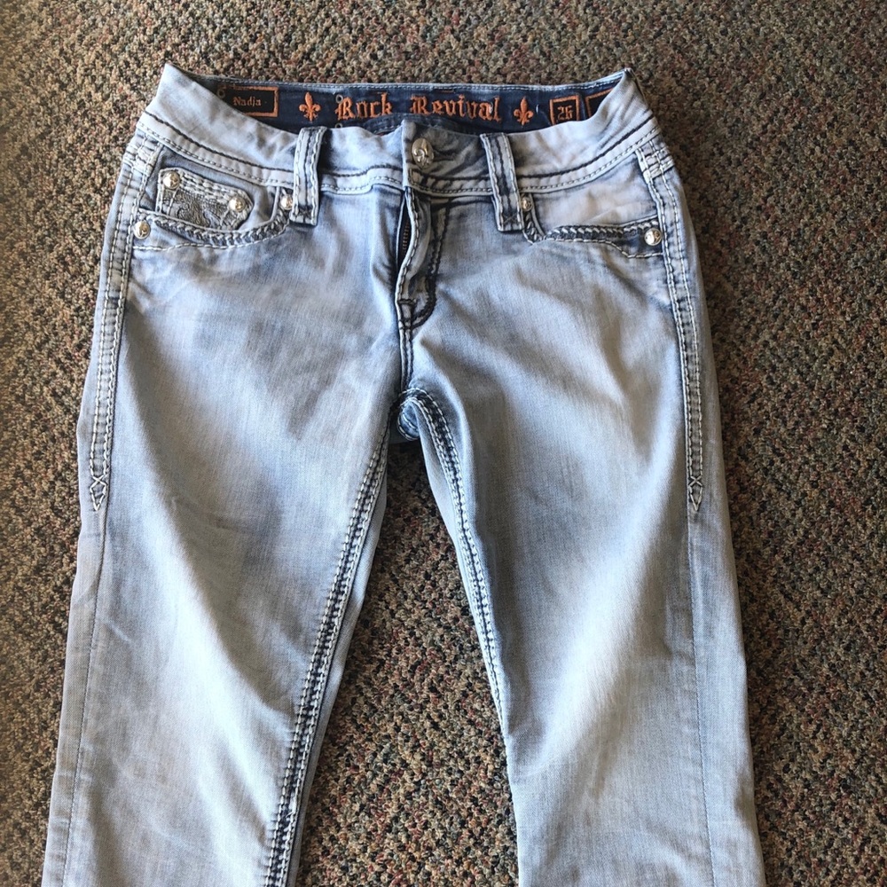 Rock Revival Easy Crop